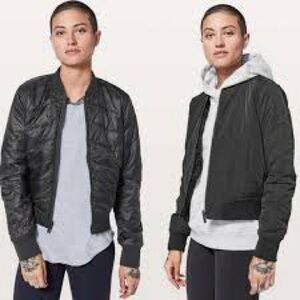 Lululemon Women's Reversible Insulated Bomber Jacket classic fit NWOT Size 12